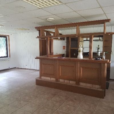 Sportplatz Lindenallee ehemaliges Vereinsgebäude Innenansicht 1 2